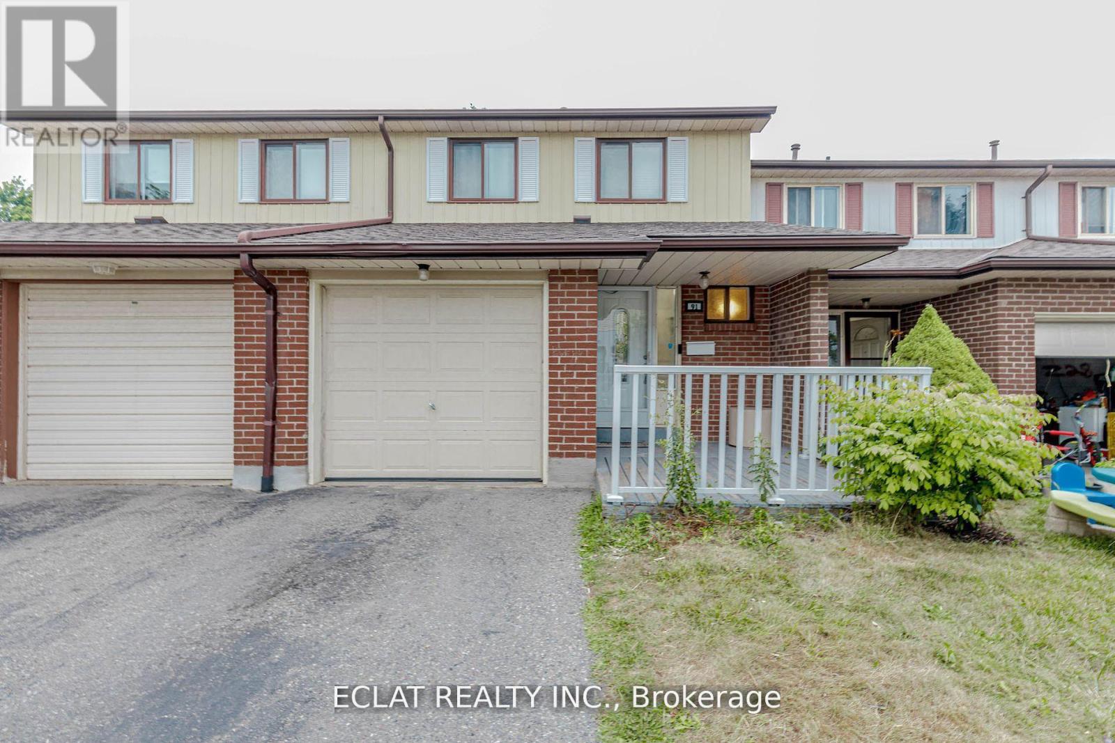 91 - 91 Baronwood Court, Brampton, Ontario L6V 3H7 - Photo 2 - W12653848