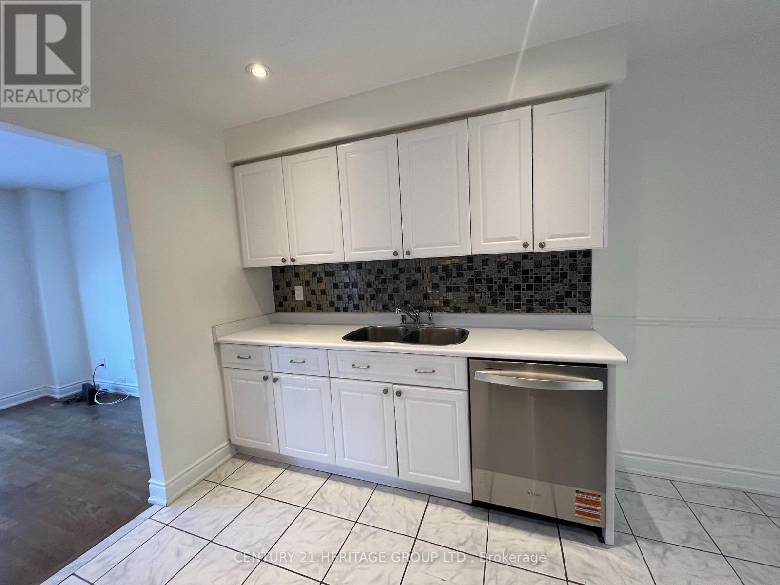 Main - 160 Don Head Village Boulevard, Richmond Hill, Ontario  L4C 7P9 - Photo 19 - N12516412