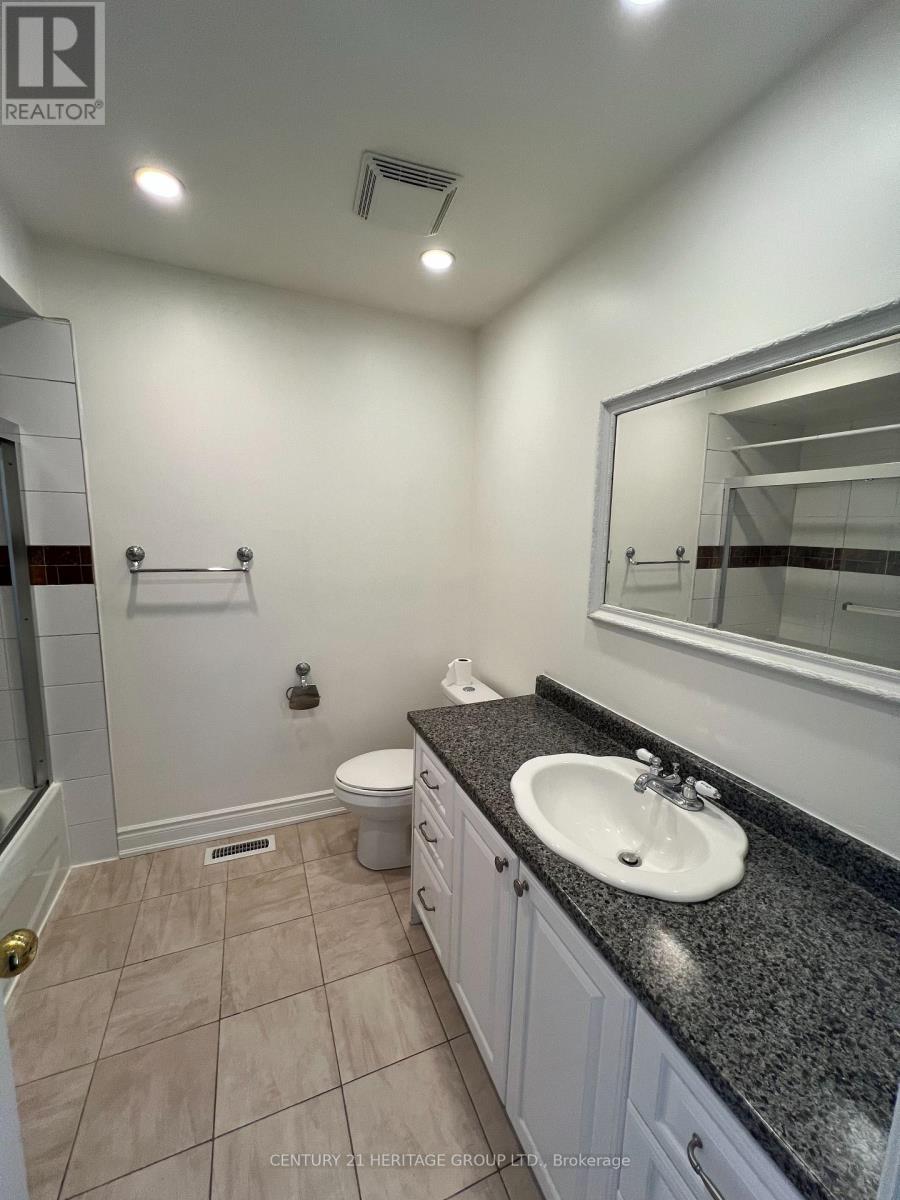 Main - 160 Don Head Village Boulevard, Richmond Hill, Ontario  L4C 7P9 - Photo 8 - N12516412