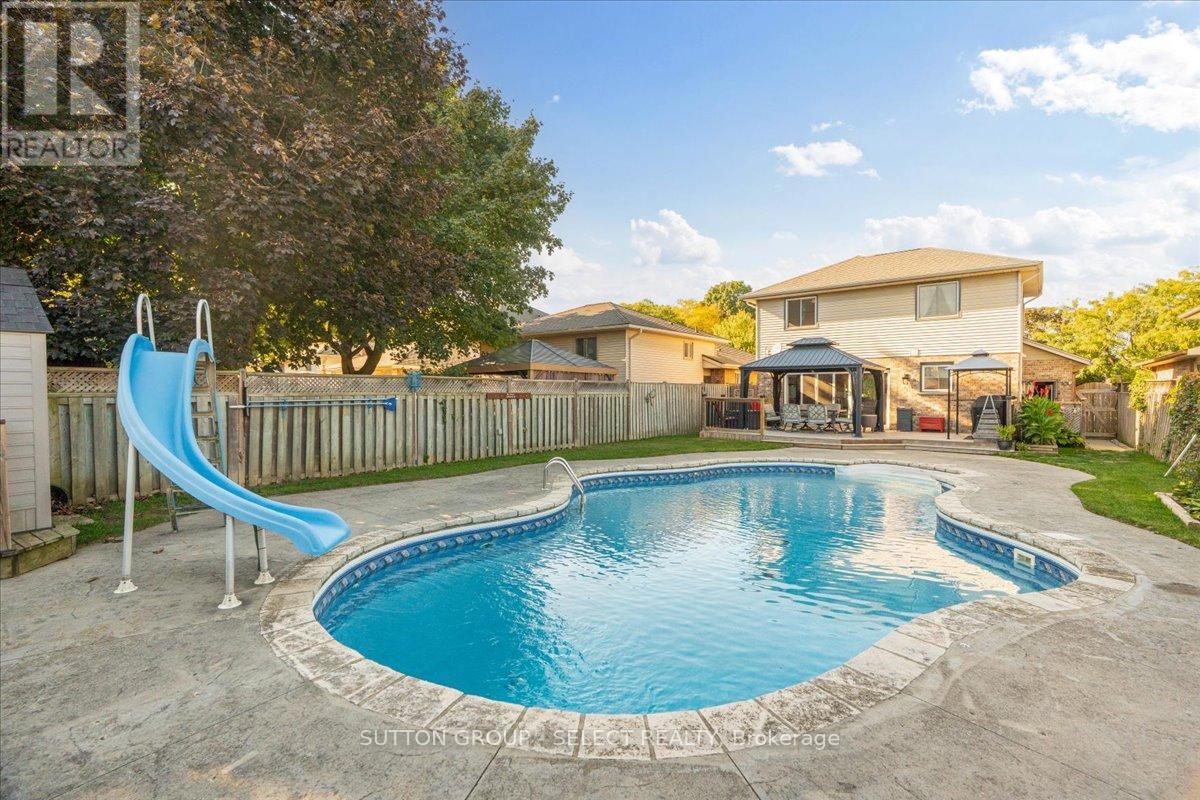 169 Saddy Avenue, London East, Ontario  N5V 4N1 - Photo 2 - X12653900