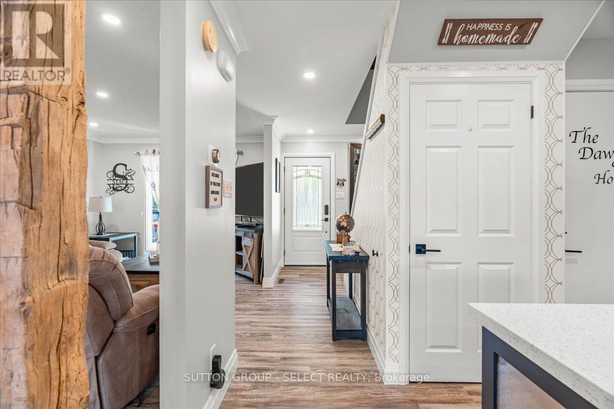 169 Saddy Avenue, London East, Ontario  N5V 4N1 - Photo 9 - X12653900