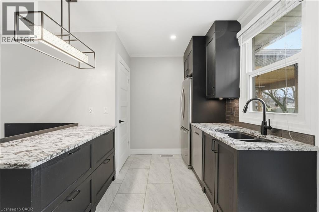 25 Arthur Street, St. Catharines, Ontario  L2M 1G8 - Photo 10 - 40795384