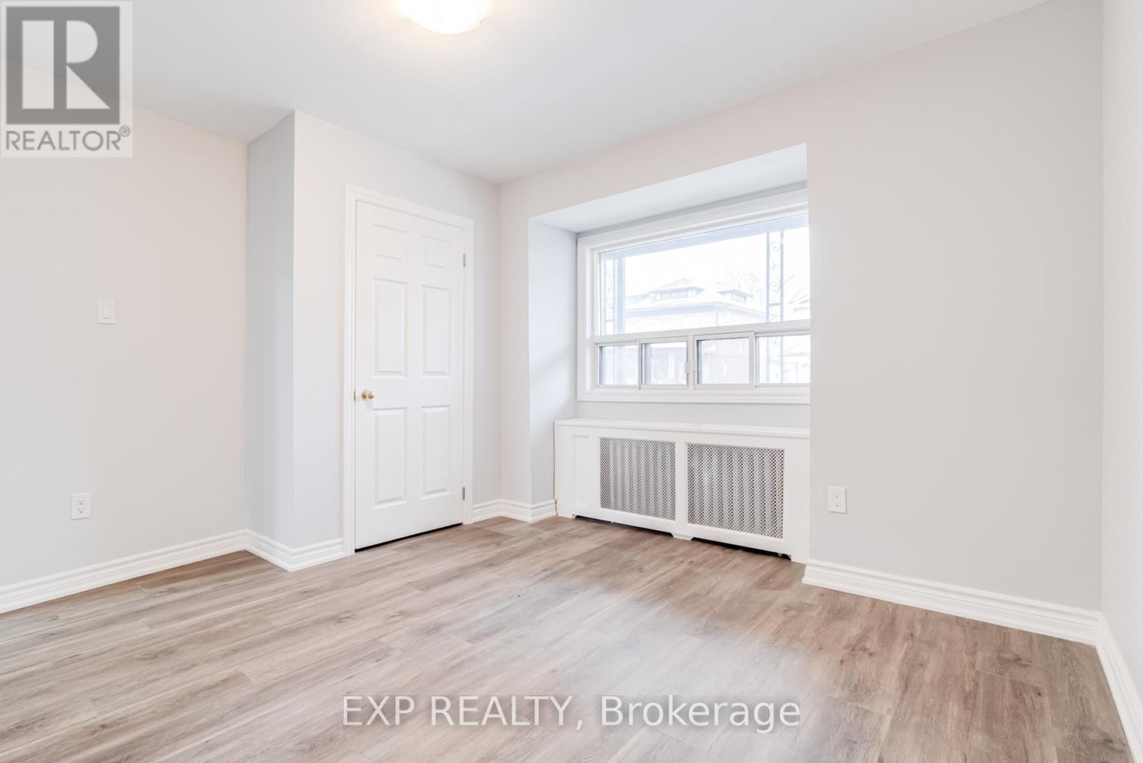 Main - 384 Oakwood Avenue, Toronto, Ontario  M6E 2W3 - Photo 11 - C12653864