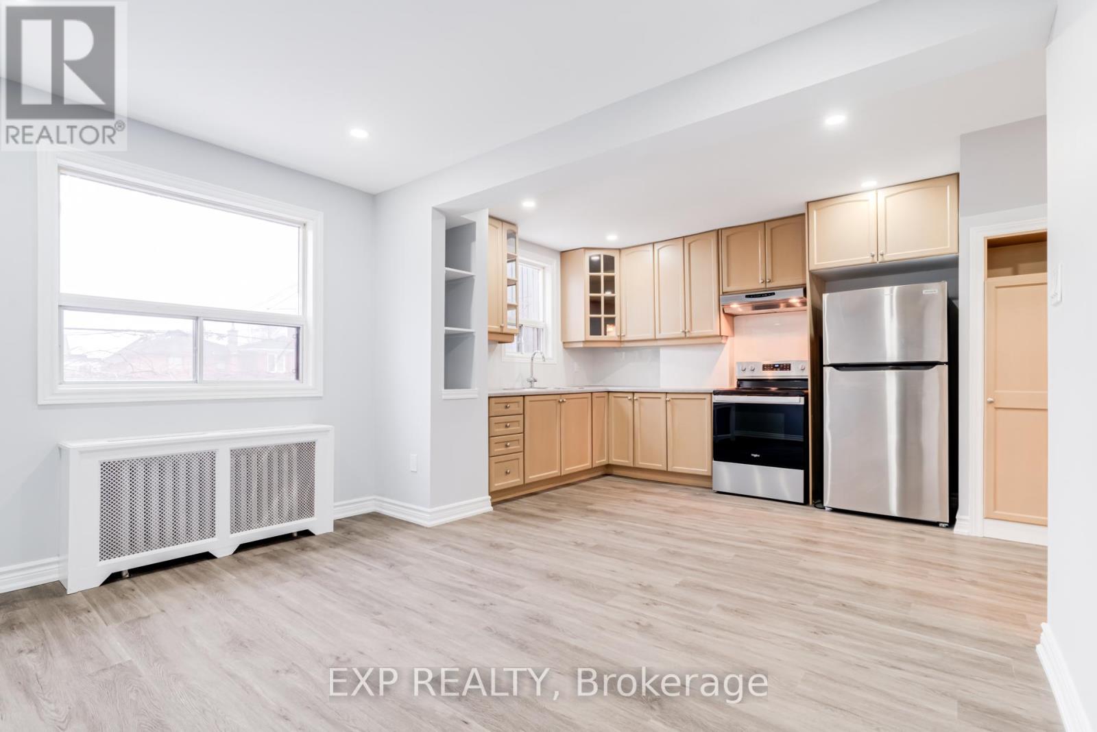 Main - 384 Oakwood Avenue, Toronto, Ontario  M6E 2W3 - Photo 7 - C12653864