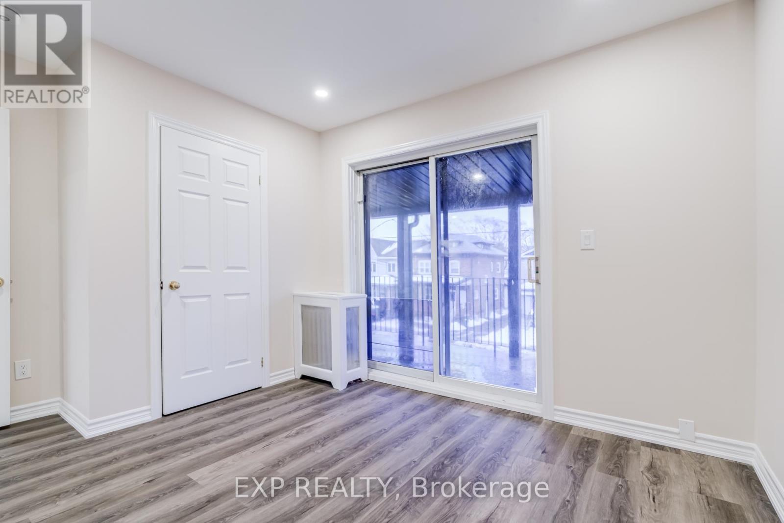 2nd - 384 Oakwood Avenue, Toronto, Ontario  M6E 2W3 - Photo 10 - C12653866