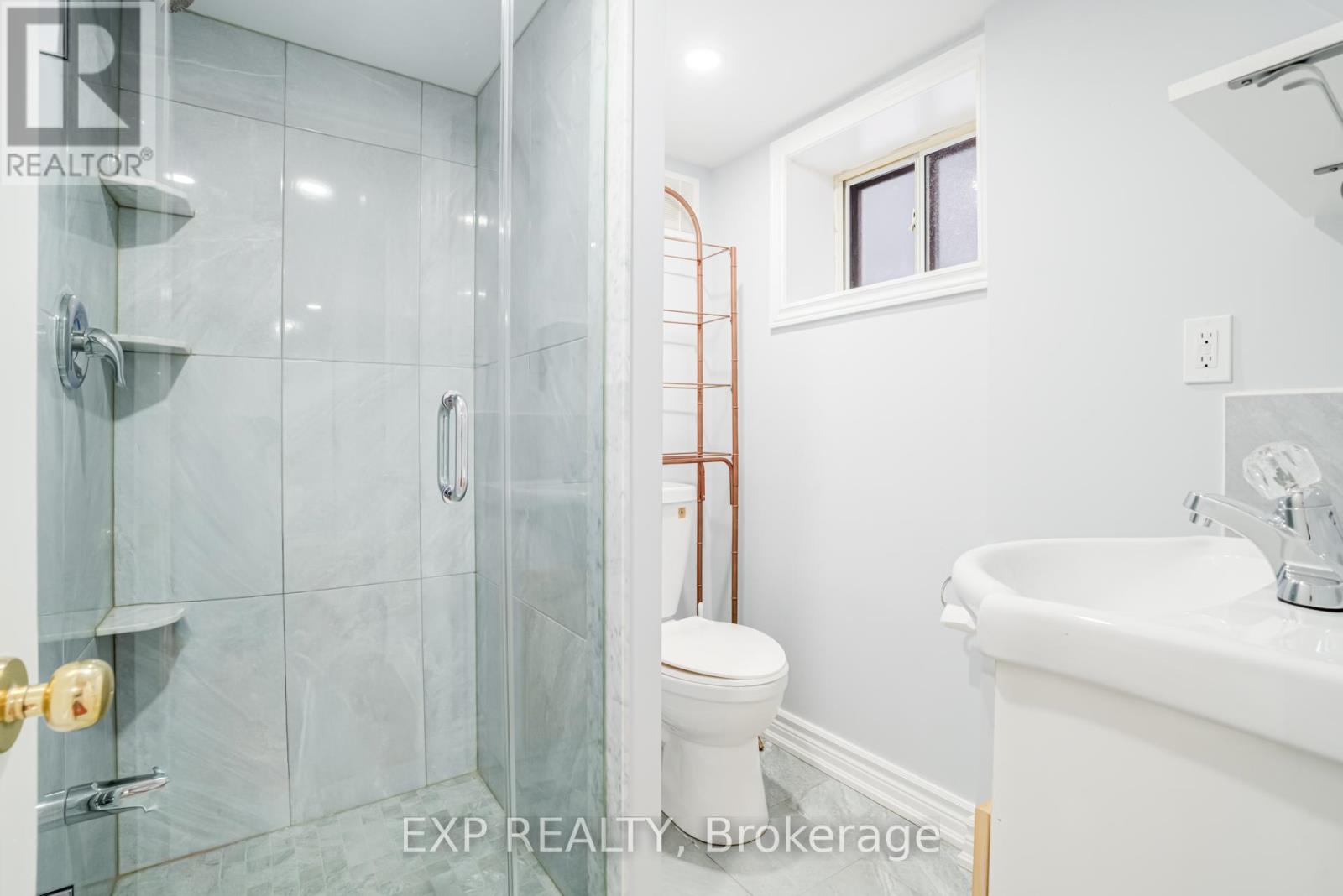 Lower - 384 Oakwood Avenue, Toronto, Ontario  M6E 2W3 - Photo 10 - C12653870
