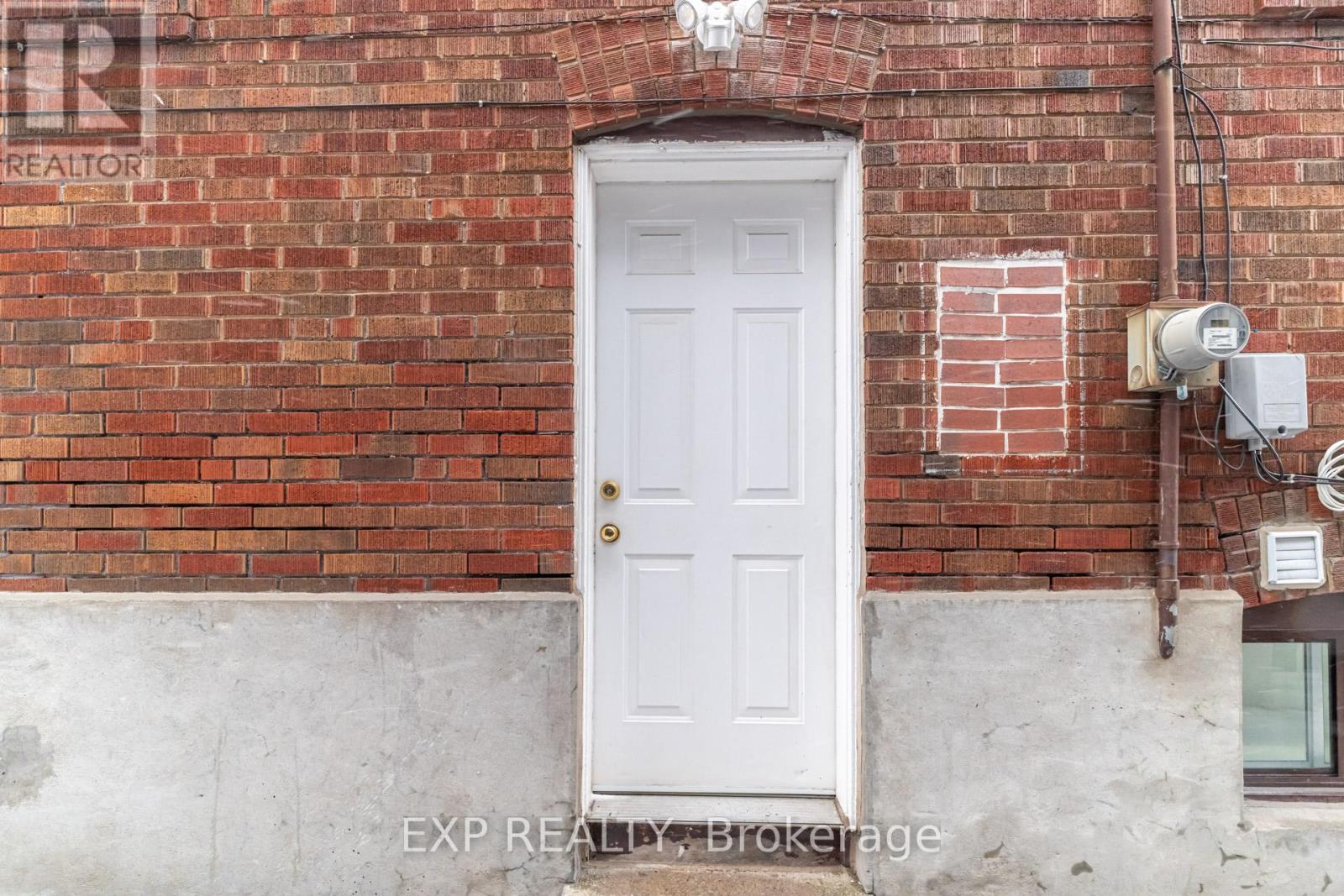 Lower - 384 Oakwood Avenue, Toronto, Ontario  M6E 2W3 - Photo 11 - C12653870