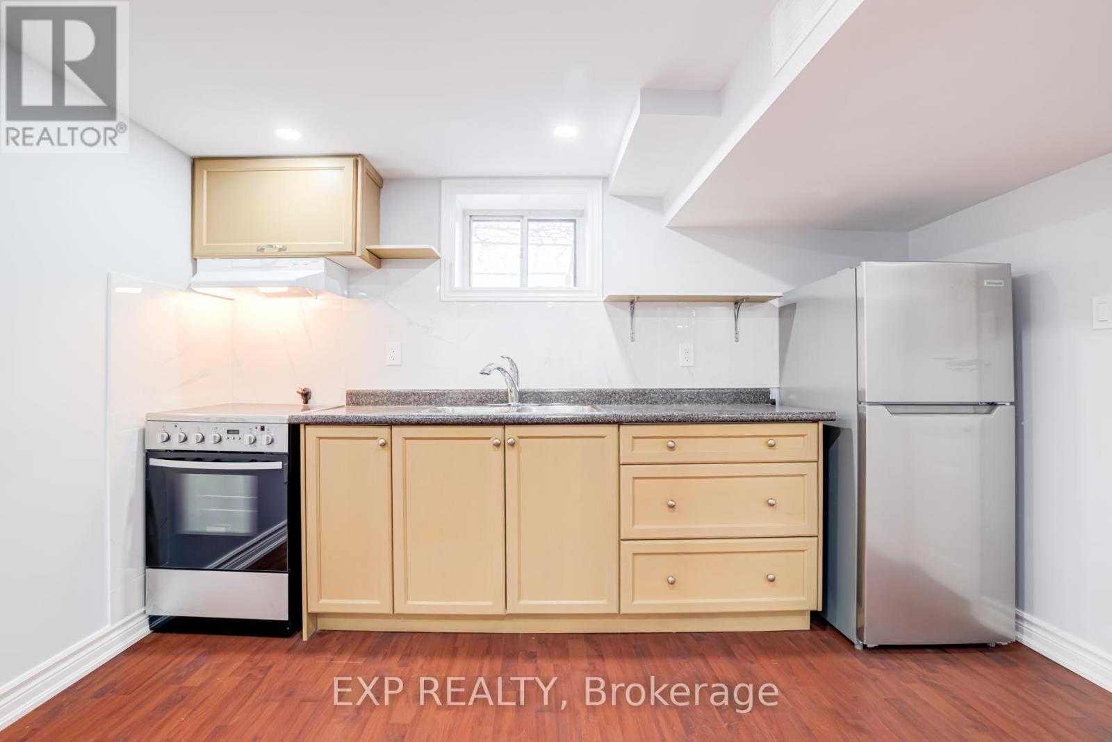 Lower - 384 Oakwood Avenue, Toronto, Ontario  M6E 2W3 - Photo 6 - C12653870