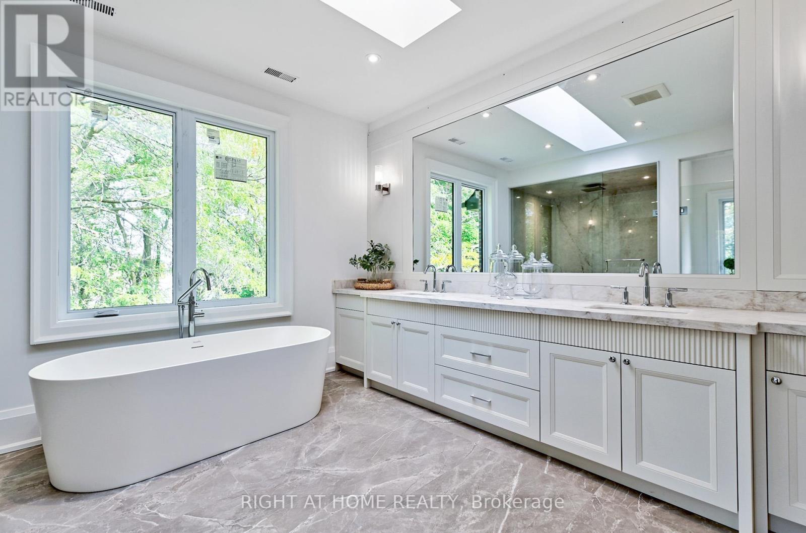 27 Hurlingham Crescent, Toronto, Ontario  M3B 2P9 - Photo 28 - C12653884