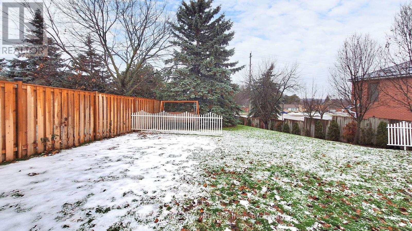 Bsmt - 12 Hialeah Crescent, Whitby, Ontario  L1N 6R1 - Photo 31 - E12653904