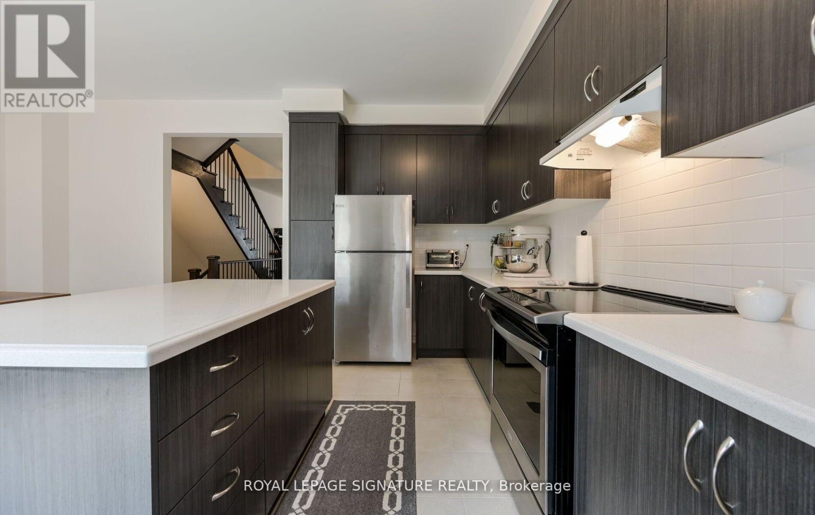 31 Faye Street, Brampton, Ontario  L6P 4M9 - Photo 14 - W12653874