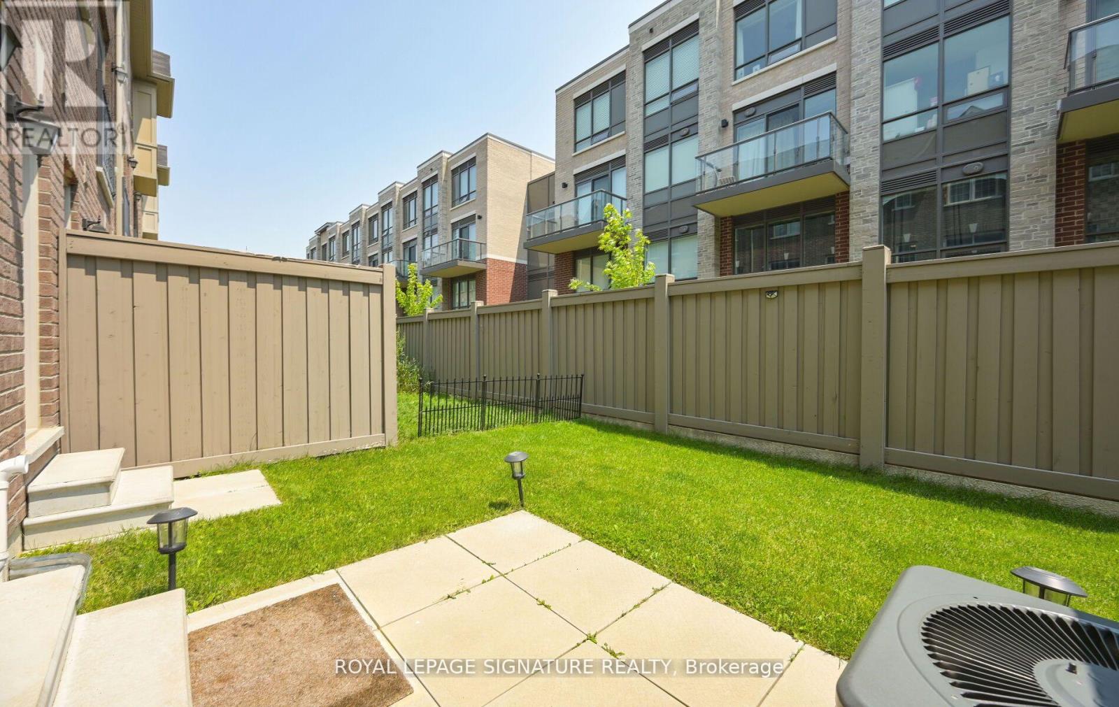 31 Faye Street, Brampton, Ontario  L6P 4M9 - Photo 27 - W12653874