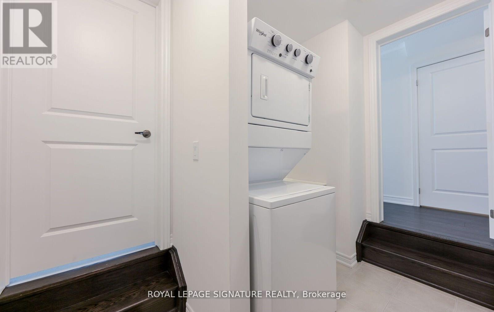 31 Faye Street, Brampton, Ontario  L6P 4M9 - Photo 7 - W12653882