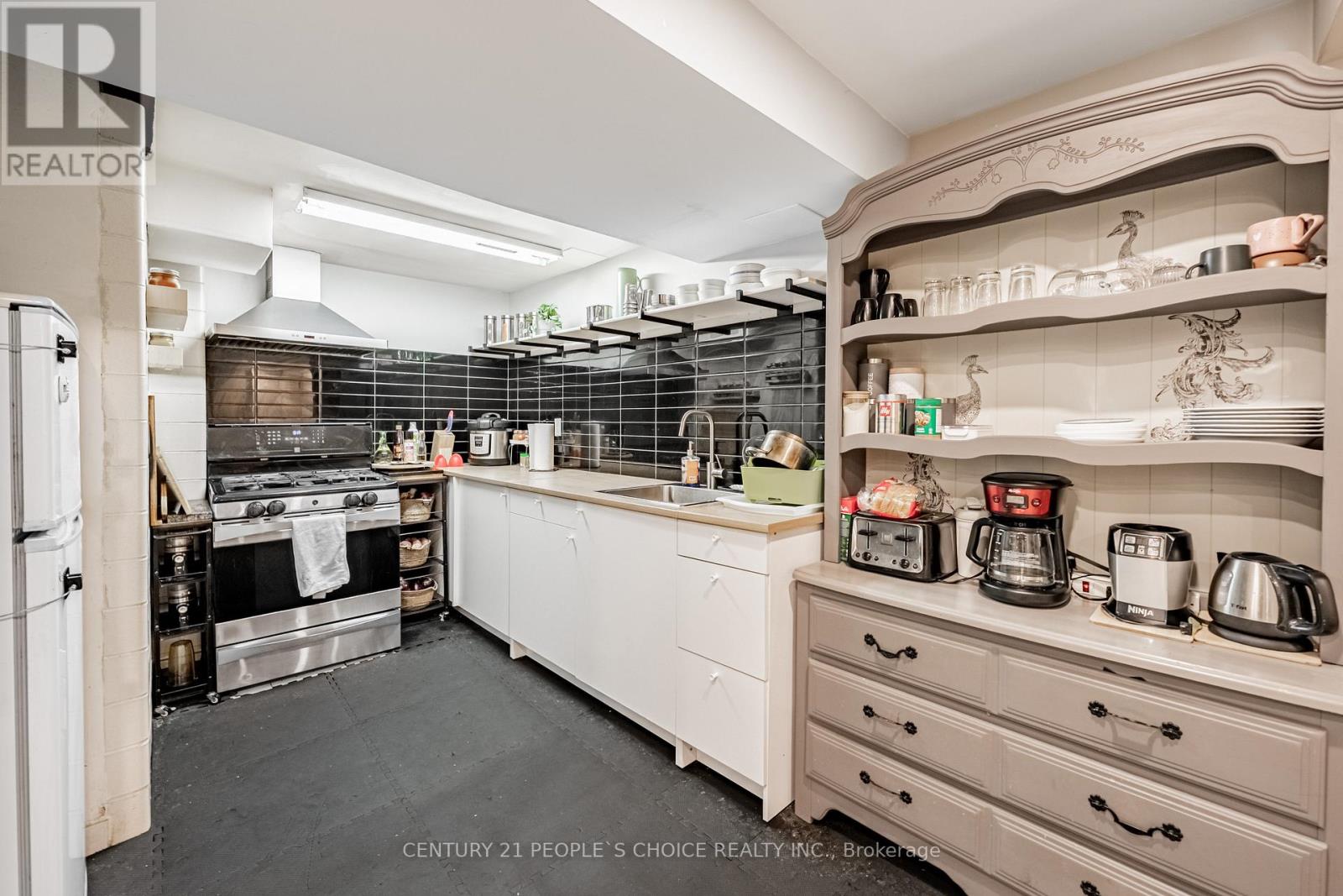 4631 Dunedin Crescent, Mississauga, Ontario  L5R 1M3 - Photo 21 - W12653892