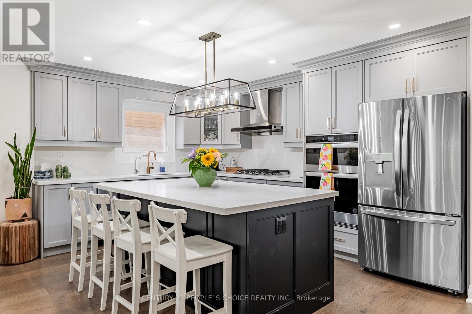 4631 Dunedin Crescent, Mississauga, Ontario  L5R 1M3 - Photo 5 - W12653892