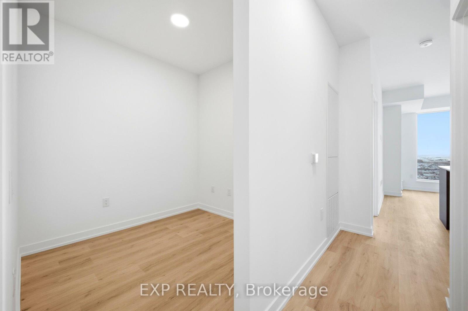 3802 - 395 Square One Drive, Mississauga, Ontario  L5B 0P6 - Photo 17 - W12653906