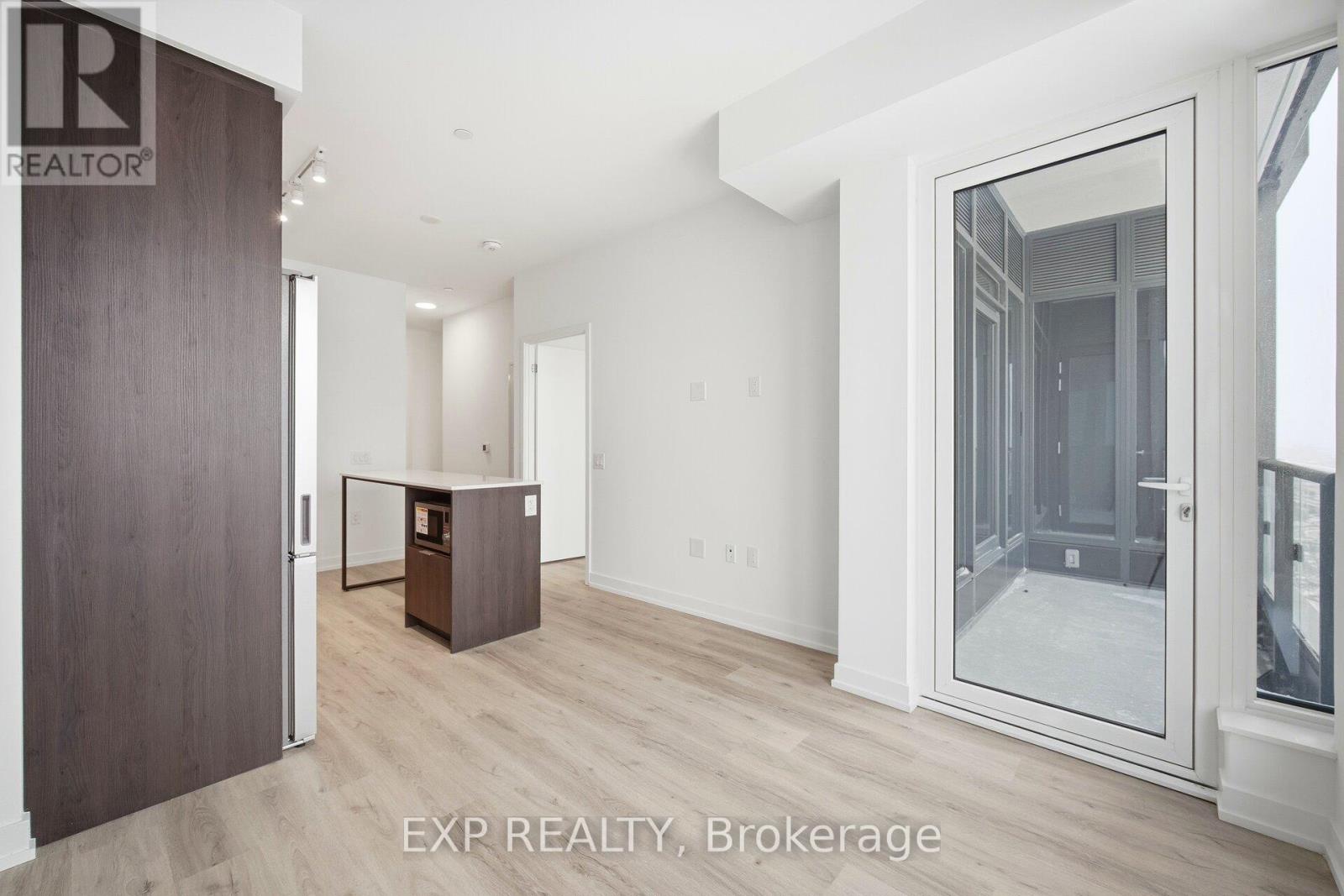 3802 - 395 Square One Drive, Mississauga, Ontario  L5B 0P6 - Photo 2 - W12653906