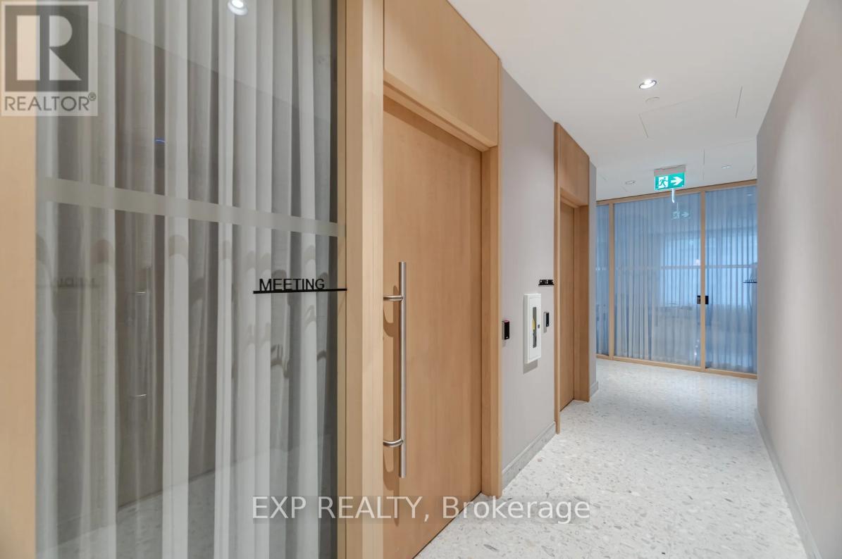 3802 - 395 Square One Drive, Mississauga, Ontario  L5B 0P6 - Photo 27 - W12653906