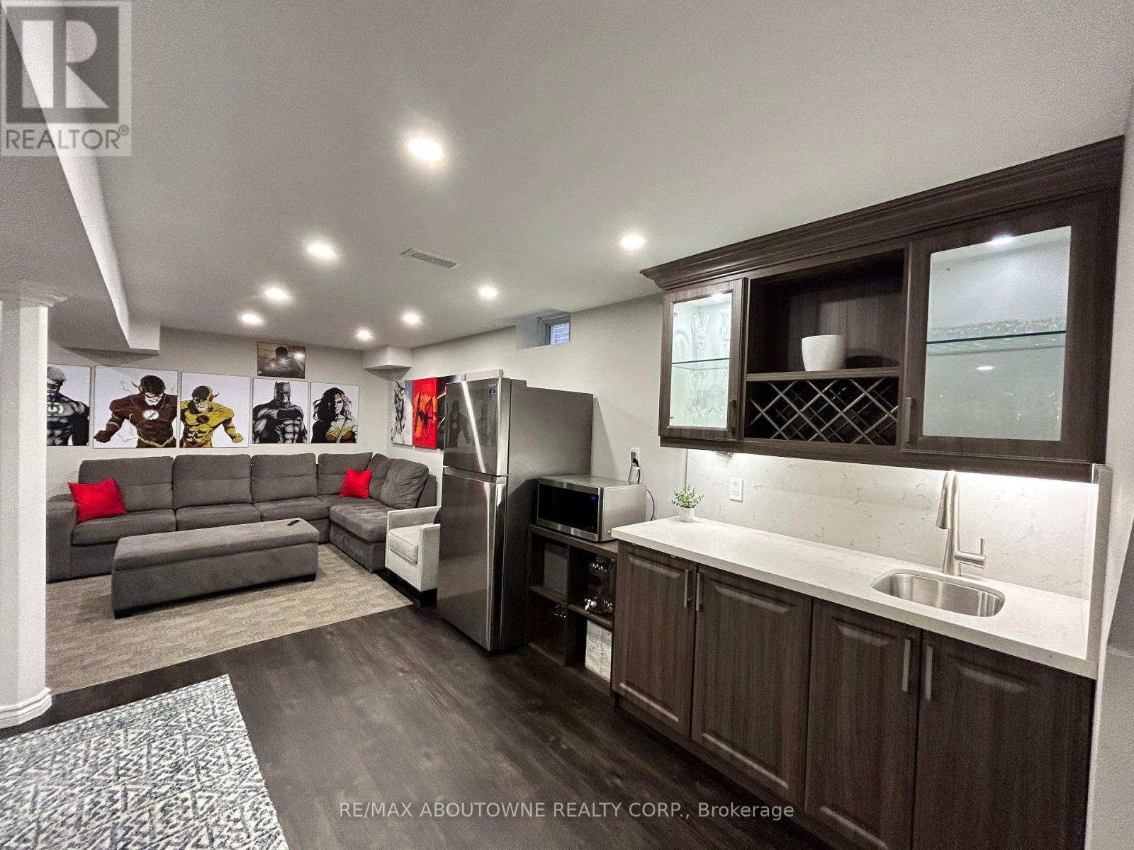 371 Hincks Drive, Milton, Ontario  L9T 8T9 - Photo 6 - W12653910