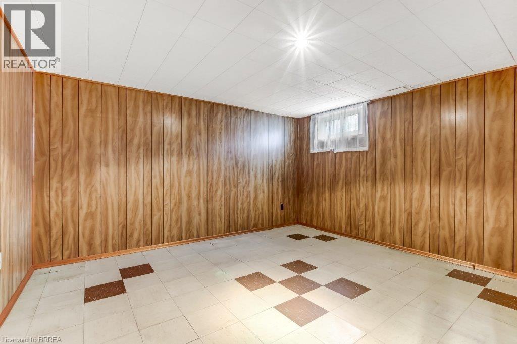 8 Waddington Street, Brantford, Ontario  N3R 2R1 - Photo 20 - 40786974