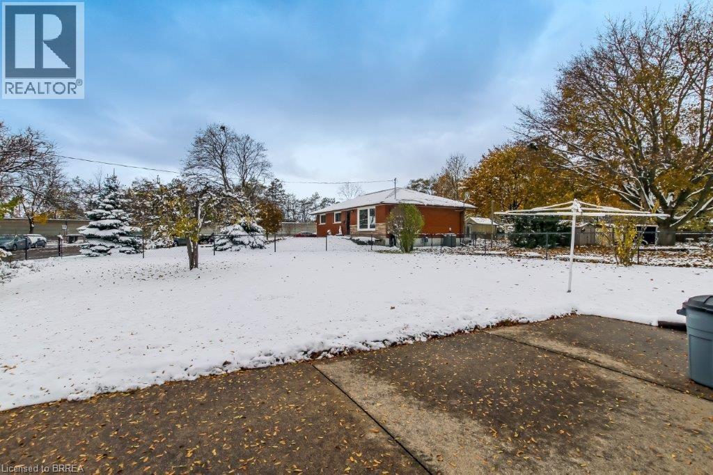 8 Waddington Street, Brantford, Ontario  N3R 2R1 - Photo 23 - 40786974