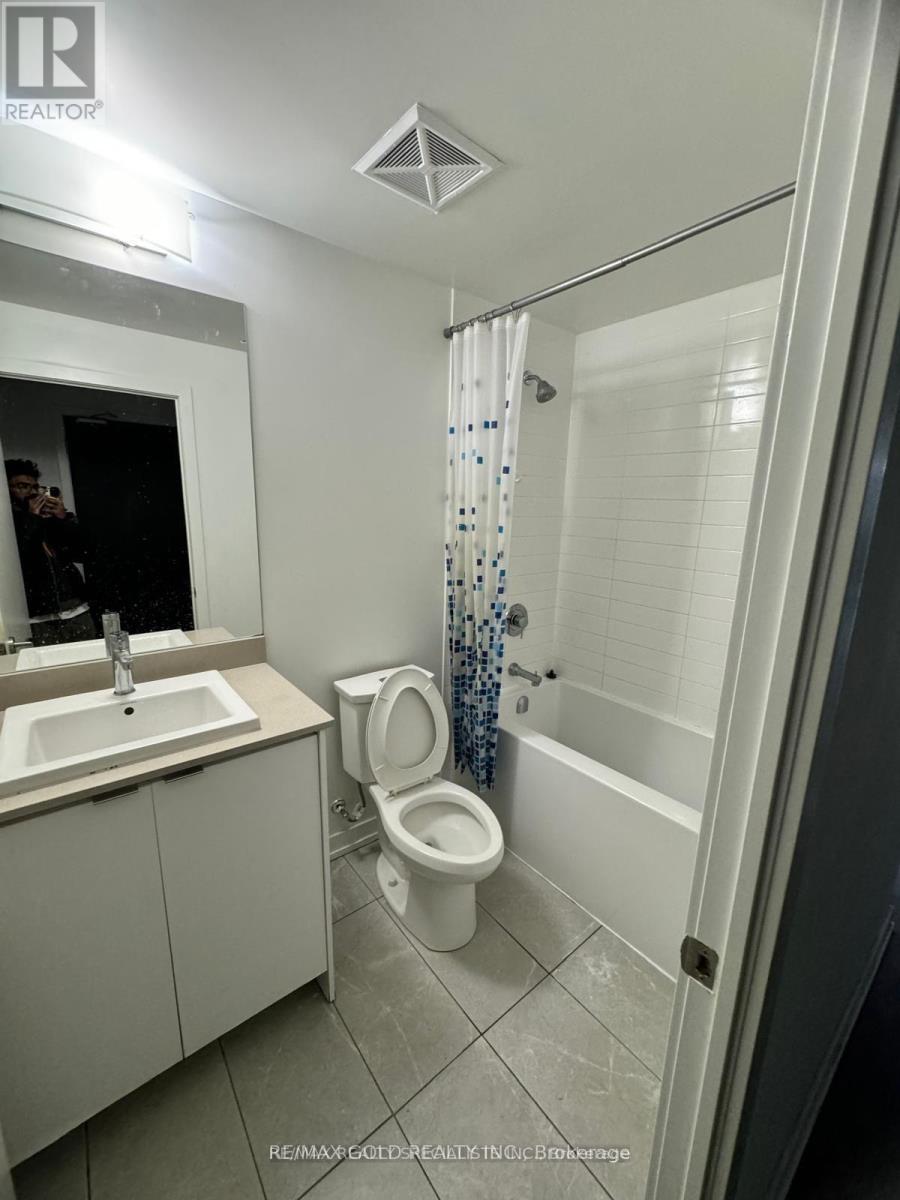 1103 - 55 Duke Street, Kitchener, Ontario  N2H 0C9 - Photo 5 - X12653356