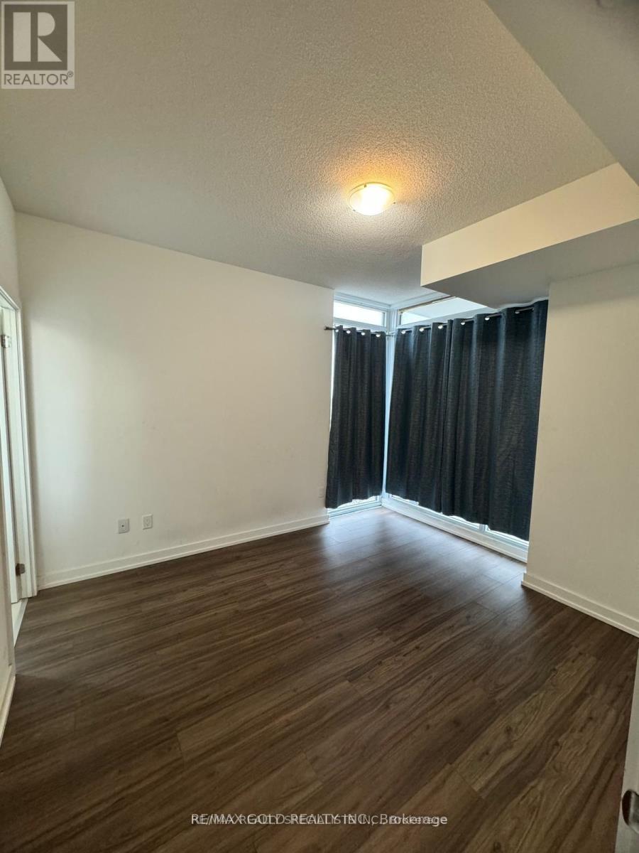 1103 - 55 Duke Street, Kitchener, Ontario  N2H 0C9 - Photo 6 - X12653356