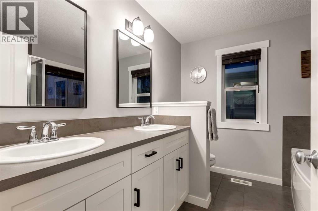 106 Silverado Skies Drive Sw, Calgary, Alberta  T2X 0J7 - Photo 24 - A2274509