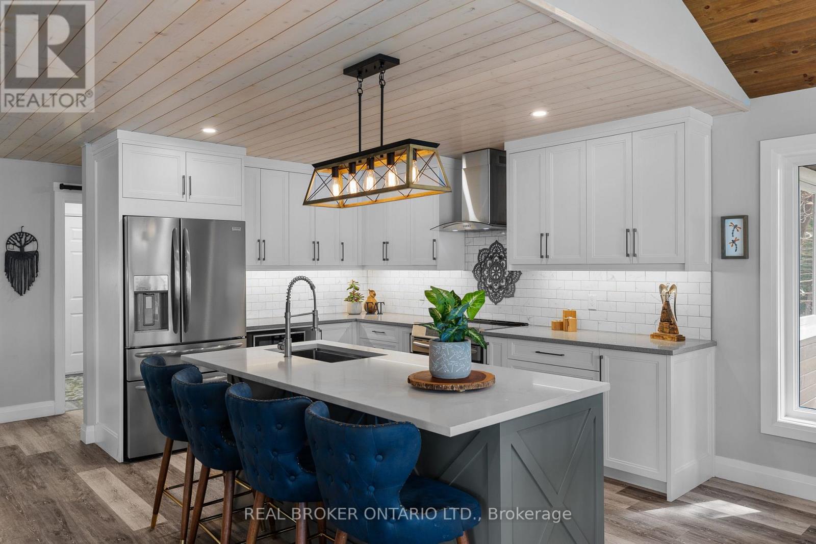 241 Eight Mile Point, Oro-Medonte, Ontario  L3V 6H1 - Photo 12 - S12653970