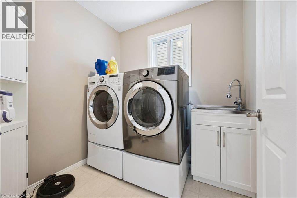 720 Black Cherry Street, Waterloo, Ontario  N2V 2P3 - Photo 9 - 40795379