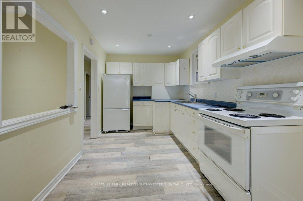 446 Kingsleigh Court, Milton, Ontario  L9T 1X8 - Photo 11 - W12653952