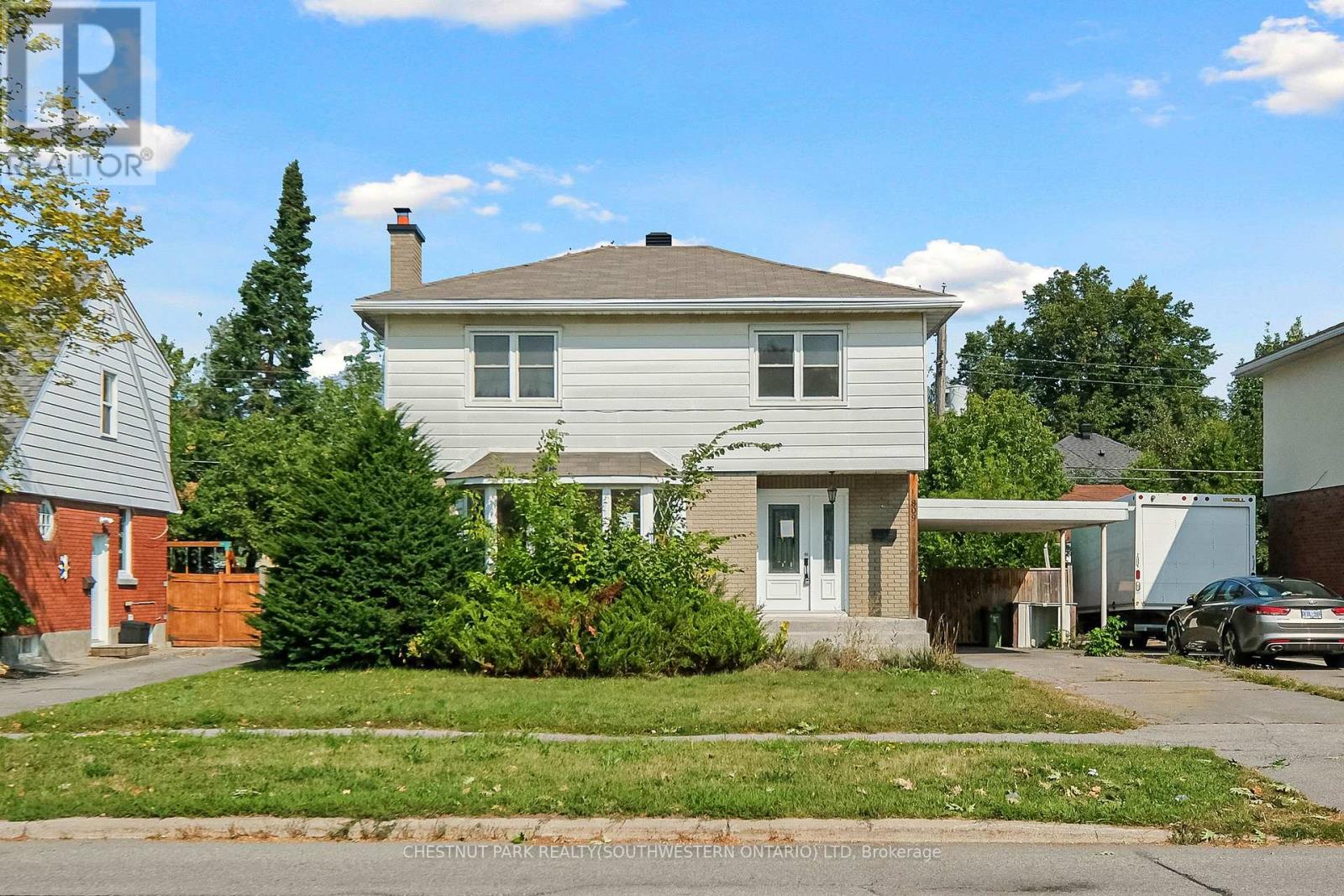 809 SMYTH ROAD N, Ottawa, Ontario