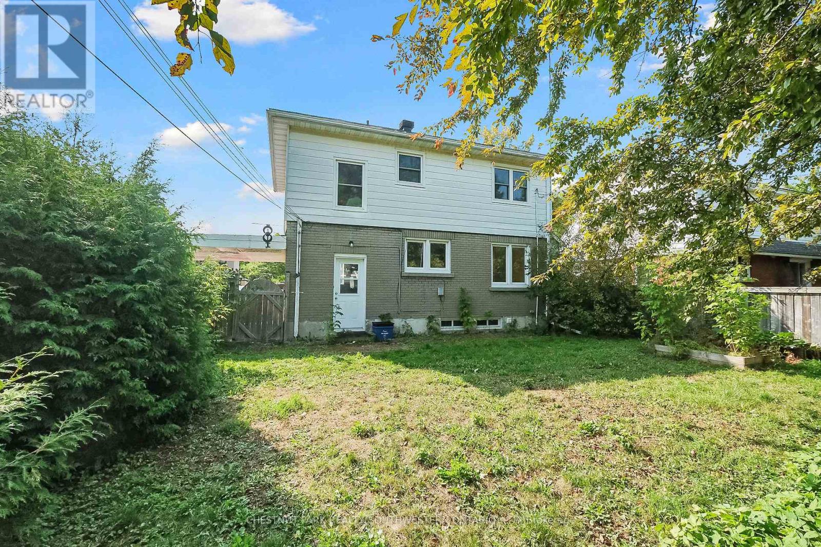 809 Smyth Road N, Ottawa, Ontario  K1G 1P2 - Photo 29 - X12653942