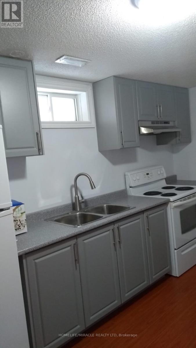 Lower Level - 6472 Seaver Road, Mississauga, Ontario  L5V 2H9 - Photo 7 - W12653610