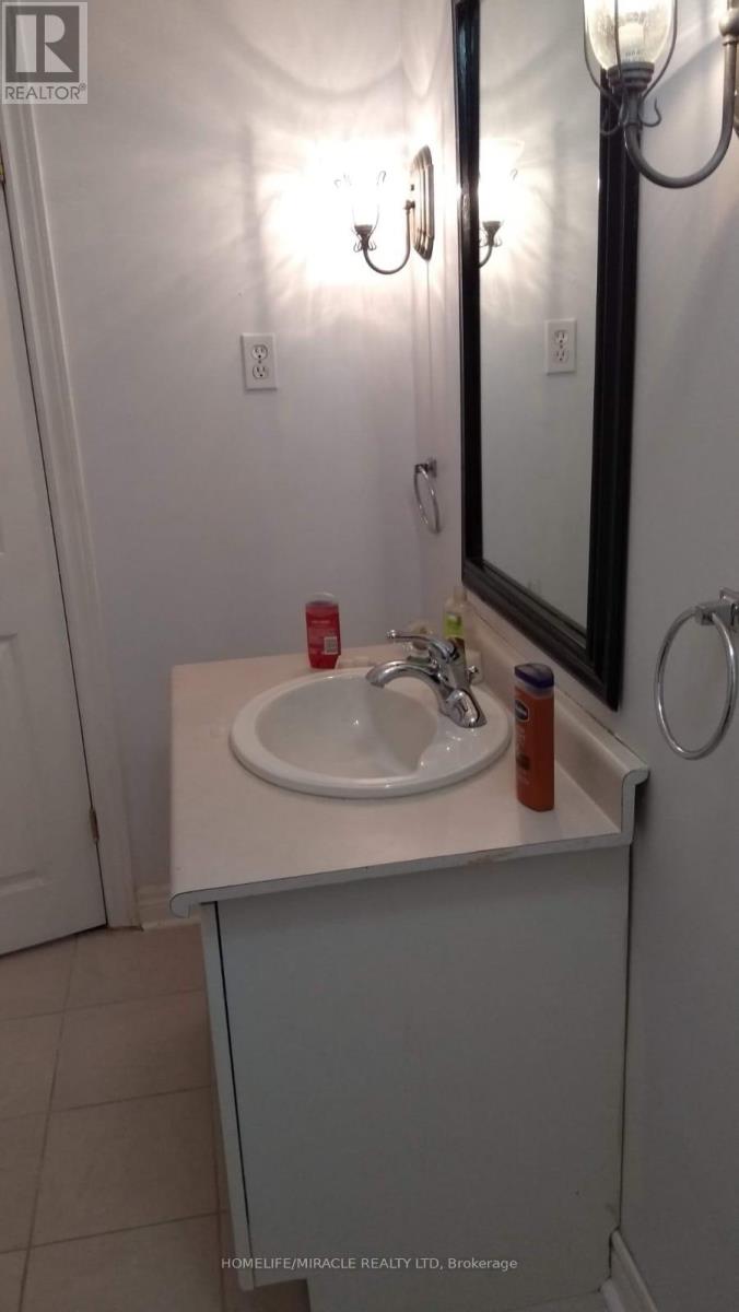 Lower Level - 6472 Seaver Road, Mississauga, Ontario  L5V 2H9 - Photo 6 - W12653610