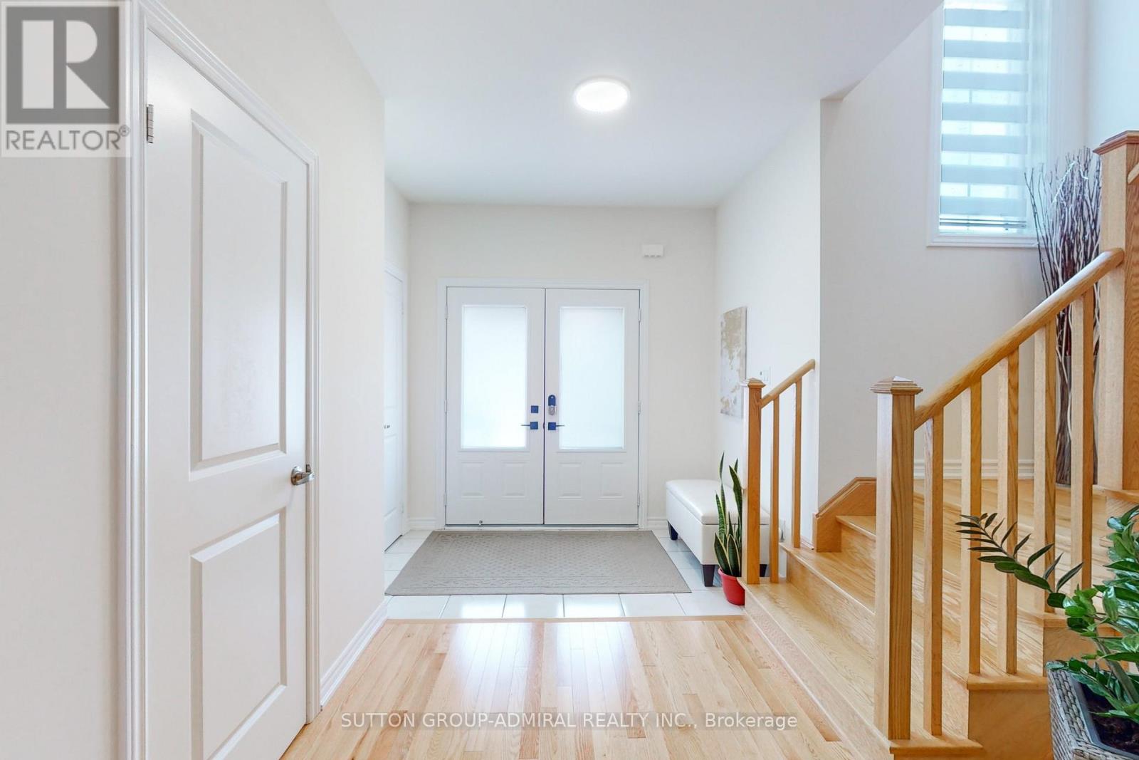 3 Cypress Point Street, Barrie, Ontario  L4N 5S4 - Photo 4 - S12364669