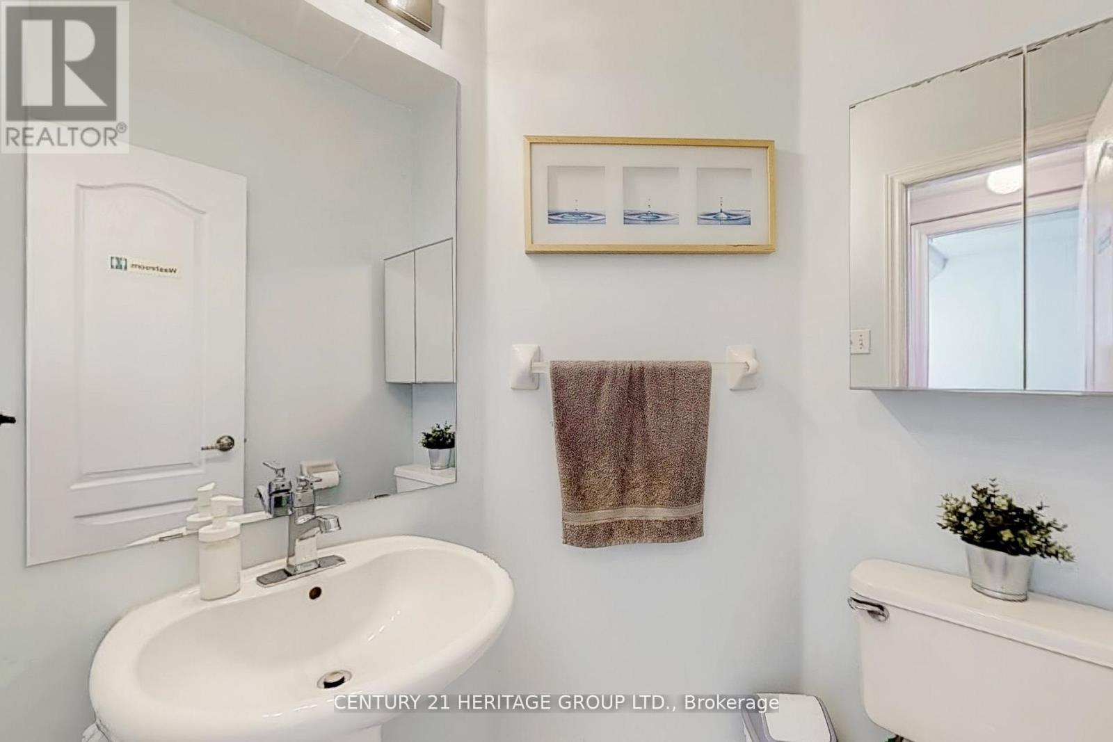 4 Sunnyvale Gate, Brampton, Ontario  L6S 6J3 - Photo 14 - W12387147