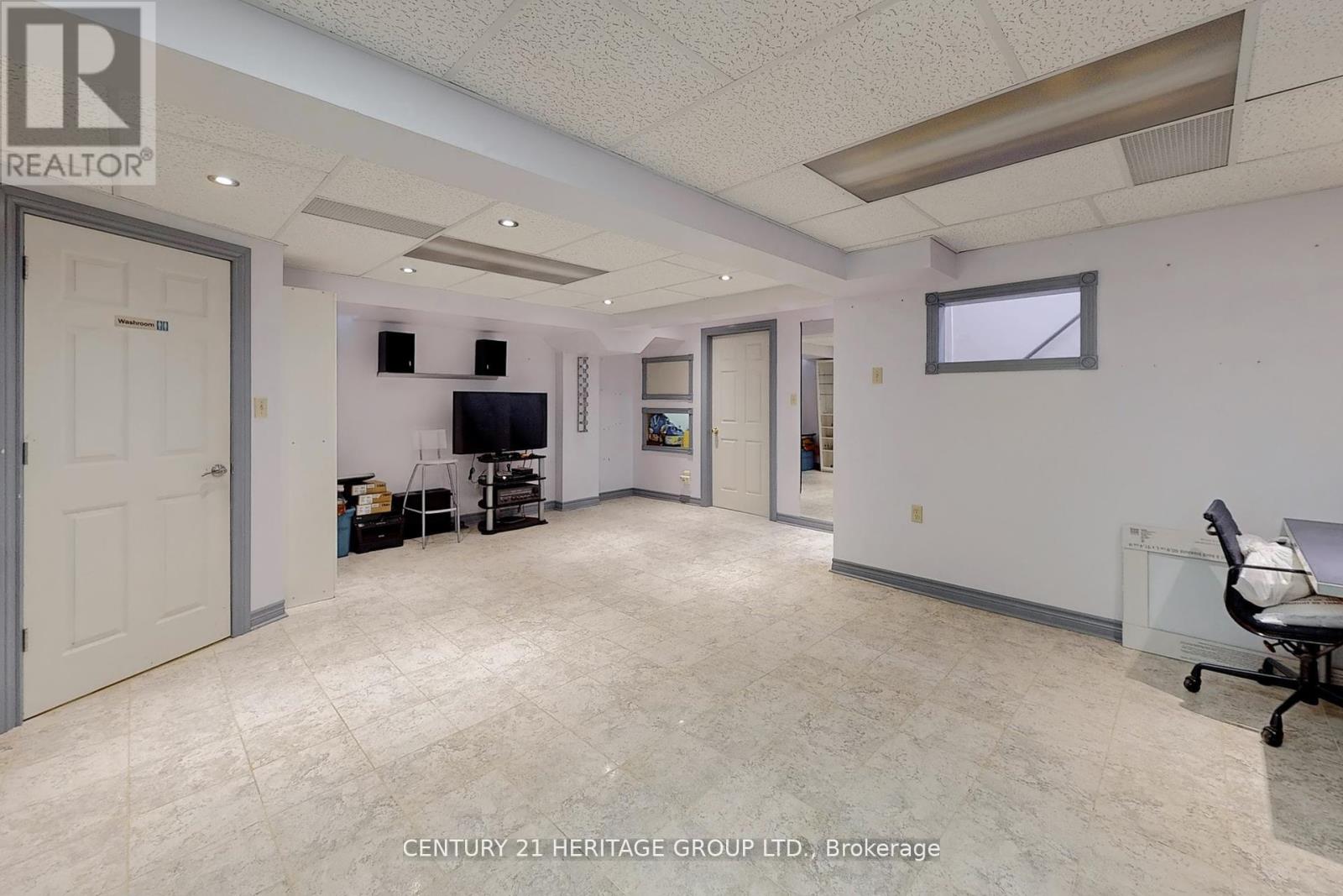 4 Sunnyvale Gate, Brampton, Ontario  L6S 6J3 - Photo 25 - W12387147