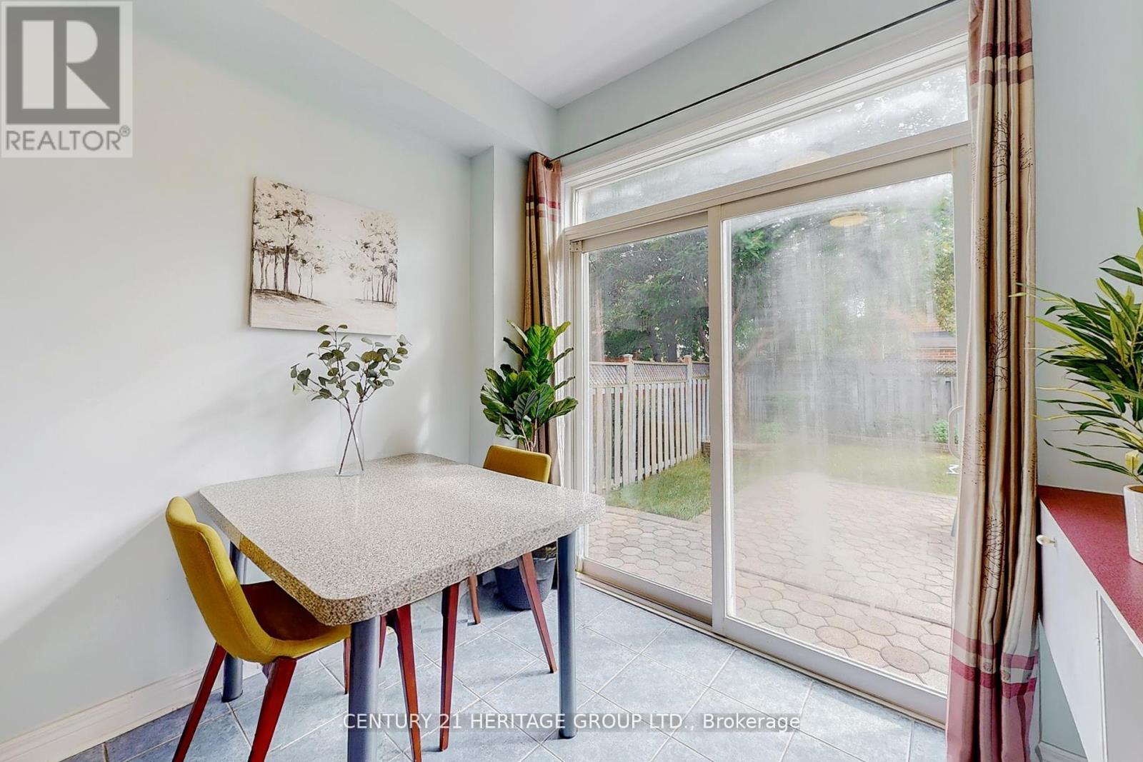 4 Sunnyvale Gate, Brampton, Ontario  L6S 6J3 - Photo 13 - W12387147