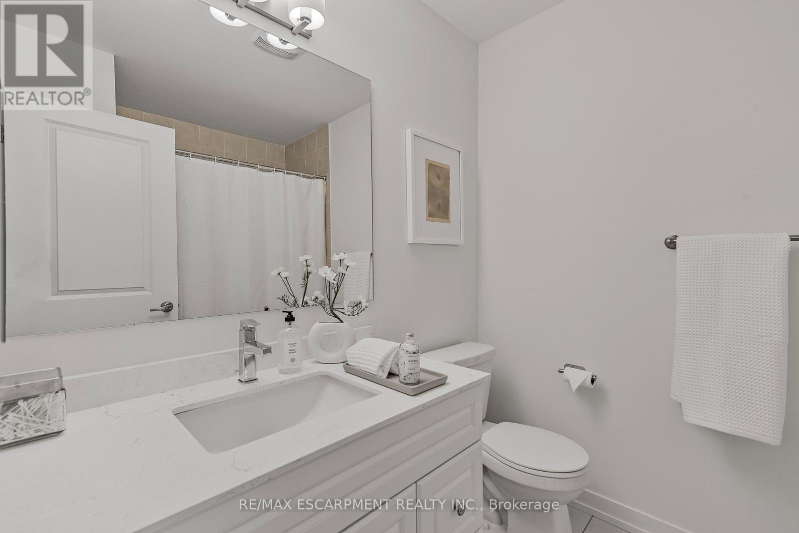 1543 Hilson Heights, Milton, Ontario  L9T 7E7 - Photo 21 - W12399609