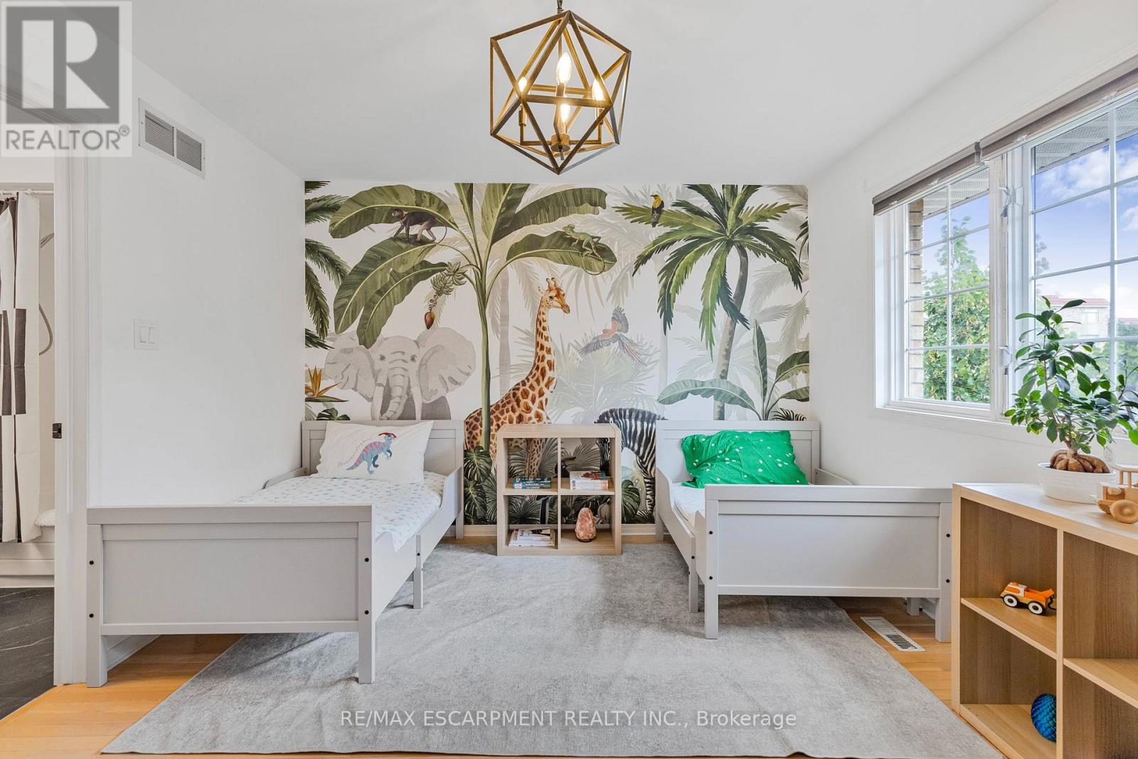 5 - 2015 Cleaver Avenue, Burlington, Ontario  L7M 4J7 - Photo 22 - W12467053