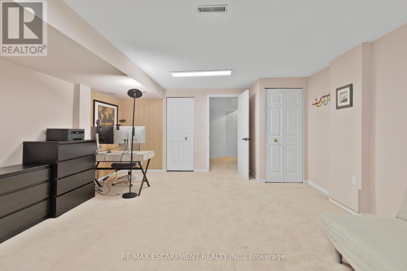 5 - 2015 Cleaver Avenue, Burlington, Ontario  L7M 4J7 - Photo 26 - W12467053