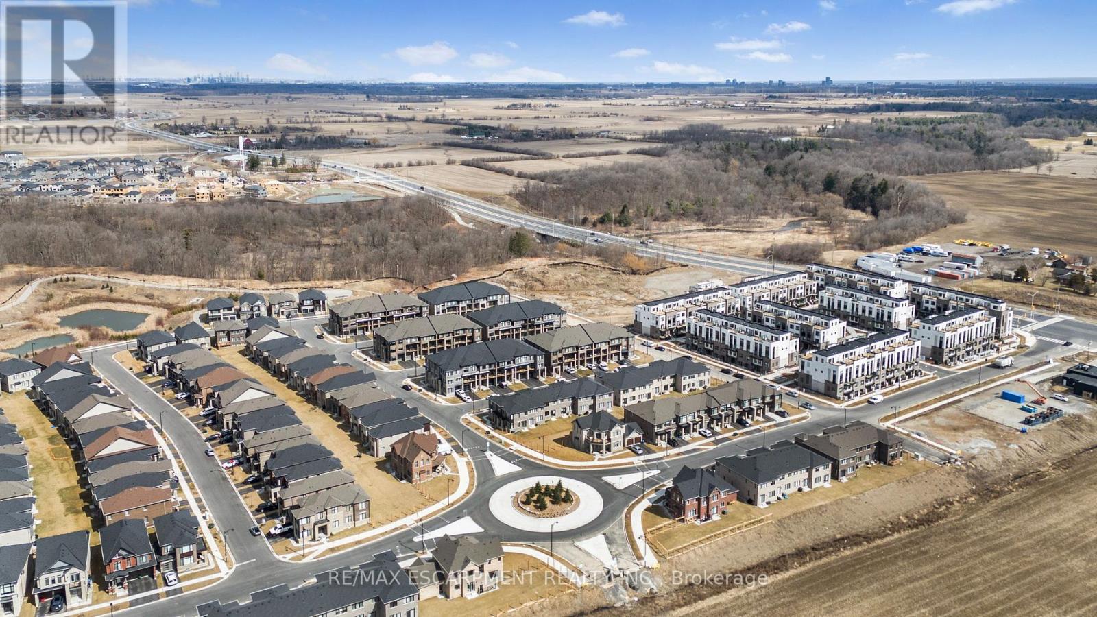 1543 Hilson Heights, Milton, Ontario  L9T 7E7 - Photo 26 - W12399609