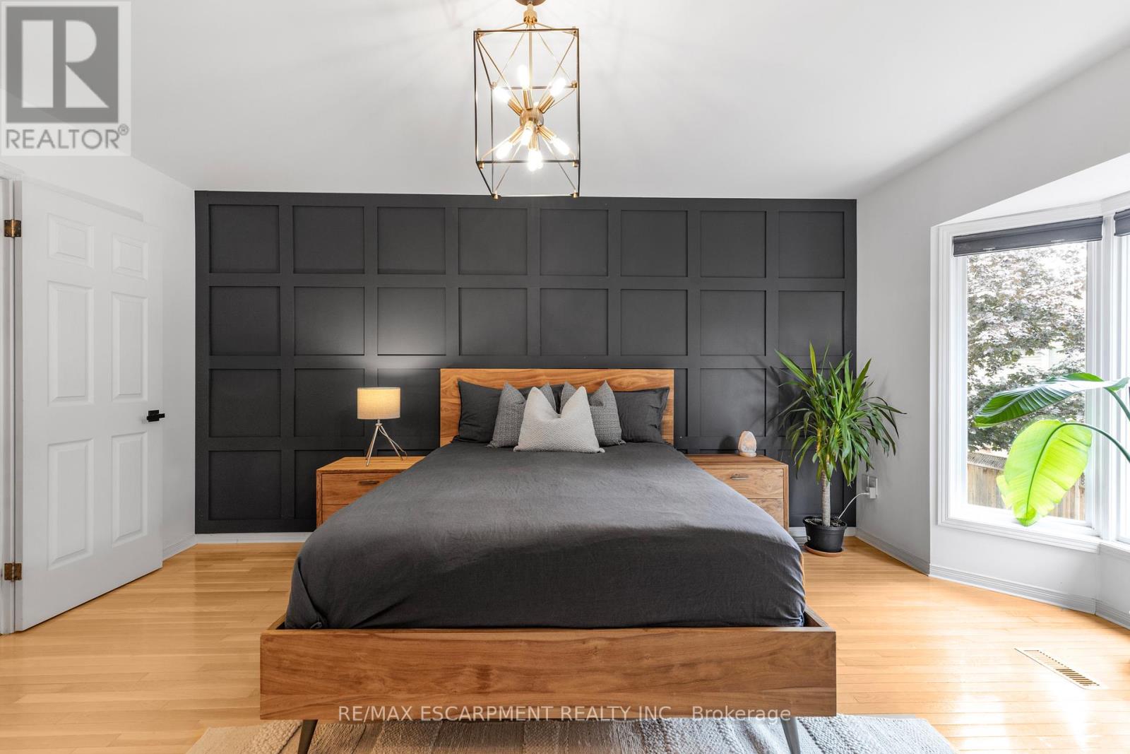 5 - 2015 Cleaver Avenue, Burlington, Ontario  L7M 4J7 - Photo 17 - W12467053