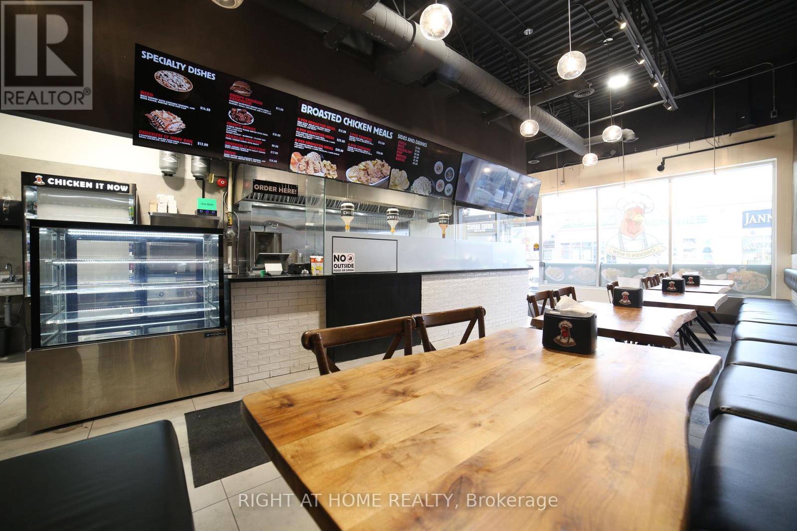 25 - 3460 Platinum Drive, Mississauga, Ontario  L5M 7N4 - Photo 6 - W12653918