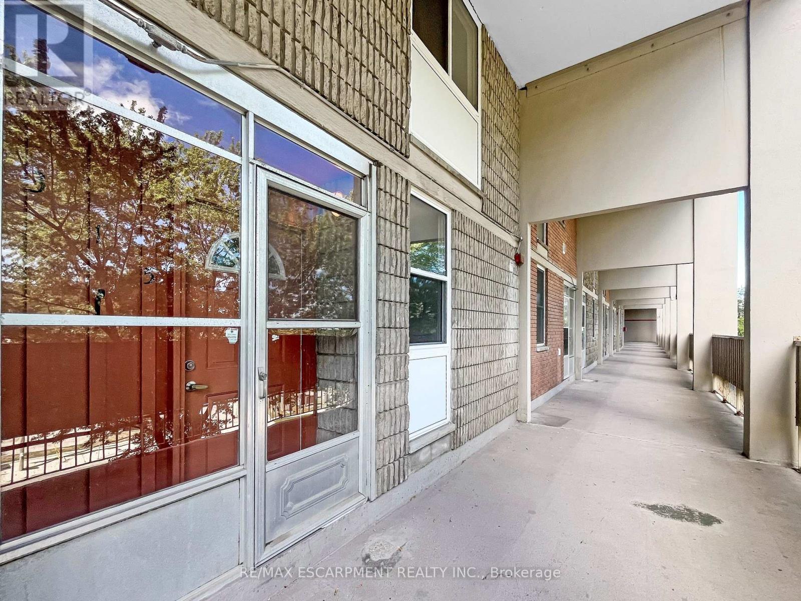 315 - 350 QUIGLEY ROAD, Hamilton, Ontario