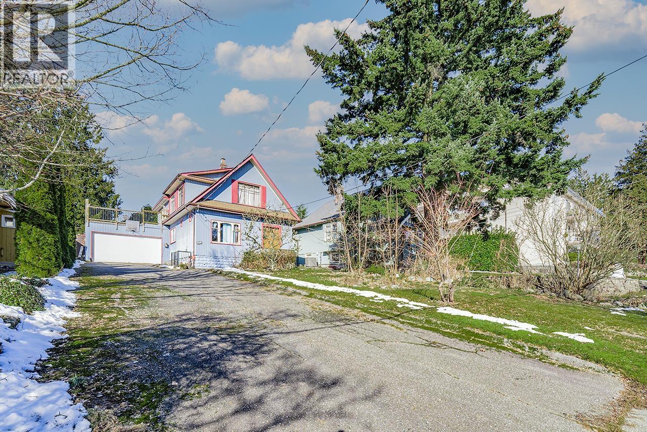 1027 NANAIMO STREET, New Westminster, British Columbia