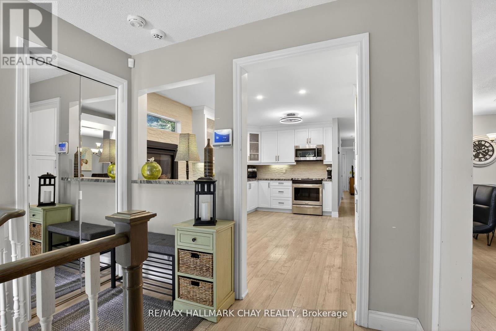 155 Maple Avenue, Barrie, Ontario  L4N 1S5 - Photo 7 - S12654040