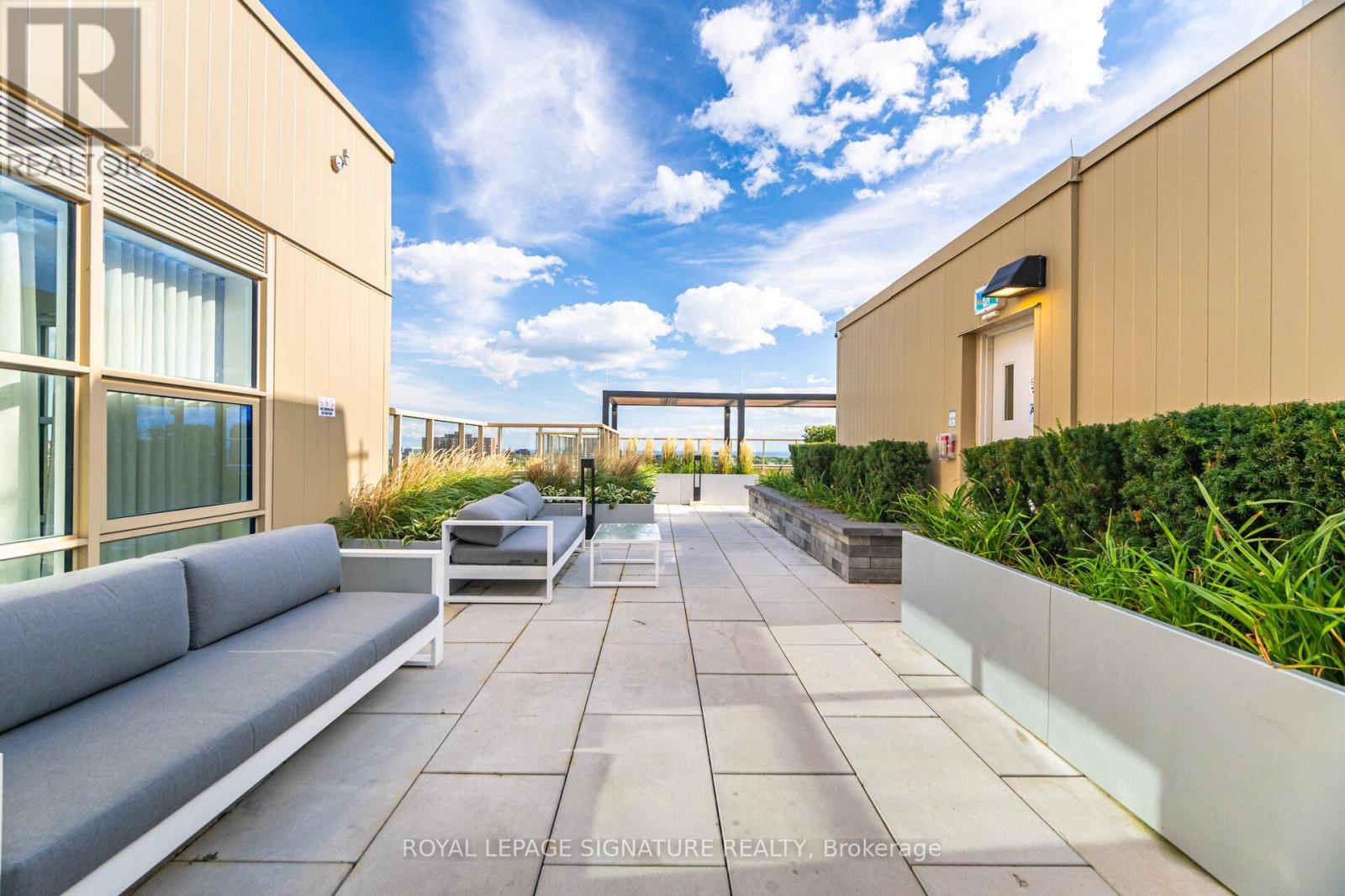 208 - 1787 St Clair Avenue W, Toronto (Weston-Pellam Park), Ontario  M6N 0B7 - Photo 42 - W12653998