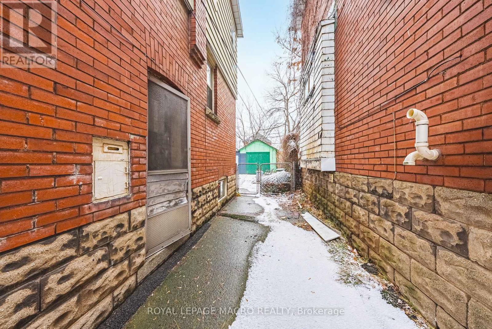 193 Edgemont Street S, Hamilton, Ontario  L8K 2J1 - Photo 24 - X12653984